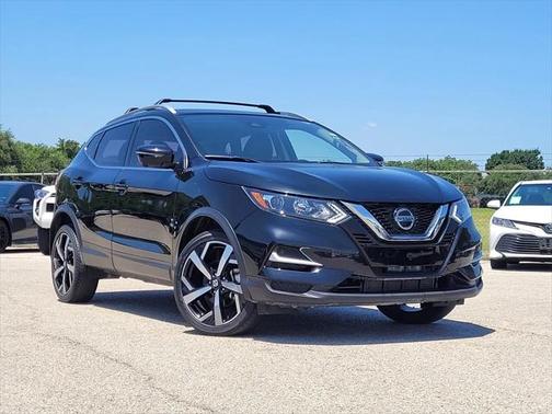2022 Nissan Rogue Sport SL