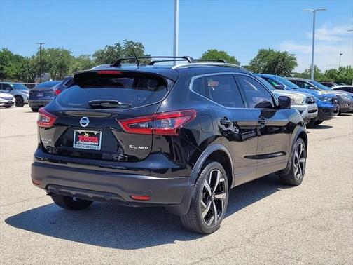 2022 Nissan Rogue Sport SL