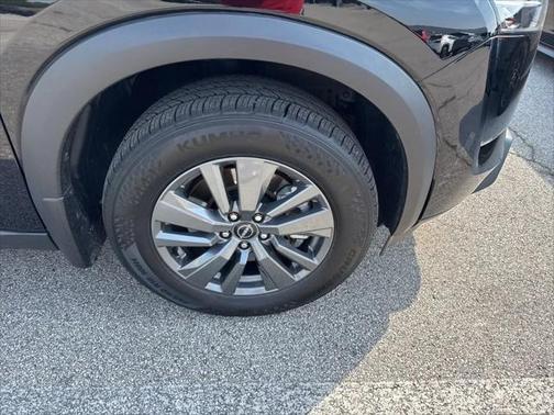 2022 Nissan Pathfinder SV 4WD