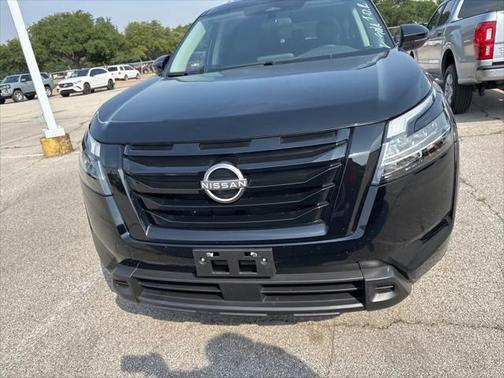 2022 Nissan Pathfinder SV 4WD