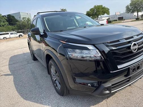 2022 Nissan Pathfinder SV 4WD