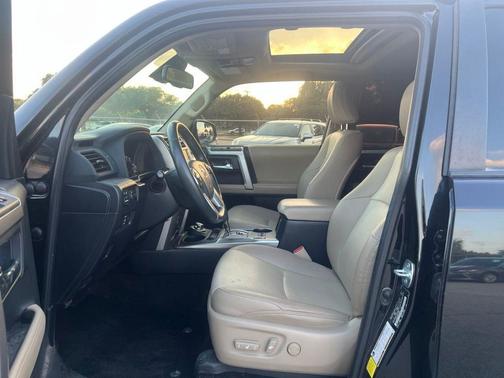 Midnight Black Metallic 2022 Toyota 4Runner SR5 Premium