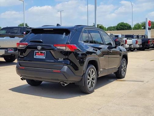 2025 Toyota RAV4 Hybrid XLE Premium
