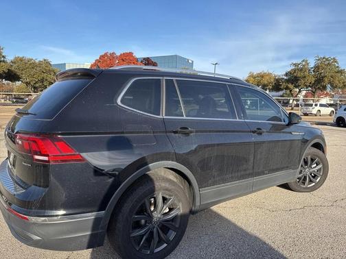 2024 Volkswagen Tiguan 2.0T SE 4MOTION