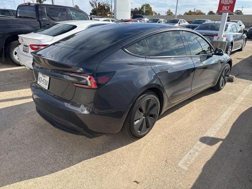2025 Tesla Model 3 Long Range