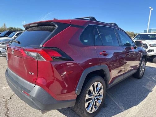 2021 Toyota RAV4 XLE Premium