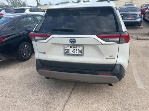 2022 Toyota RAV4 Hybrid SE