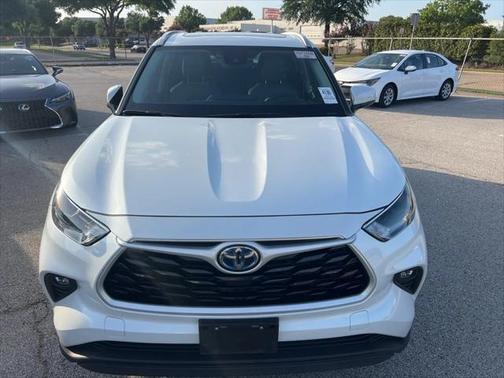 2023 Toyota Highlander Hybrid XLE