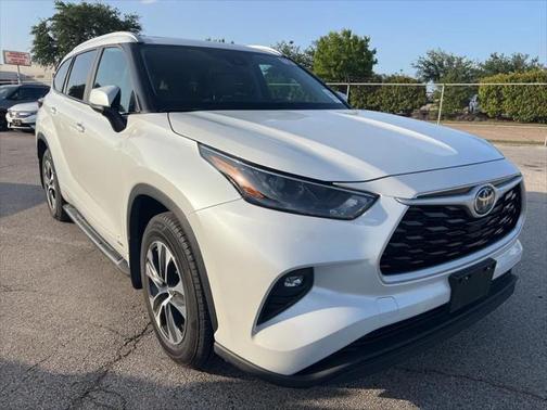 2023 Toyota Highlander Hybrid XLE