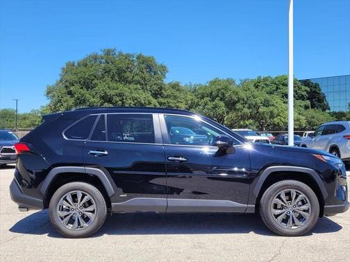 2022 Toyota RAV4 Hybrid Limited