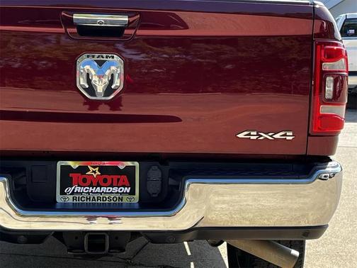 2022 RAM 2500 Laramie Crew Cab 4x4 6'4' Box