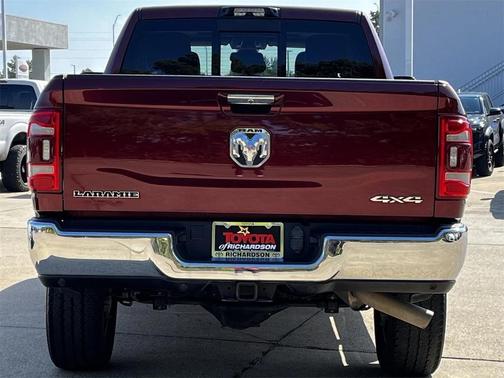 2022 RAM 2500 Laramie Crew Cab 4x4 6'4' Box
