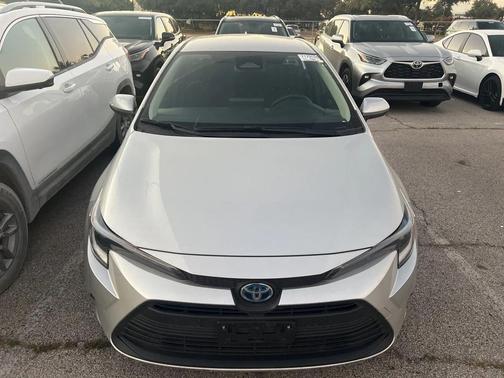 2025 Toyota Corolla Hybrid LE