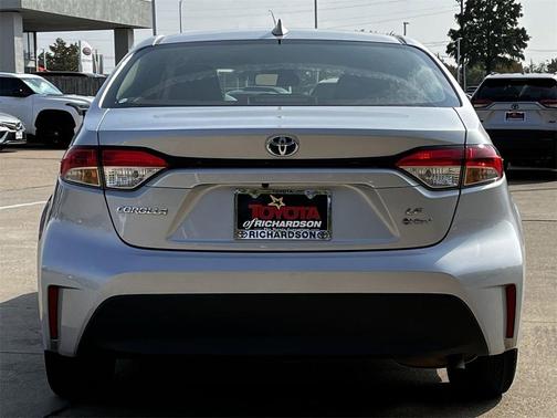 2025 Toyota Corolla Hybrid LE