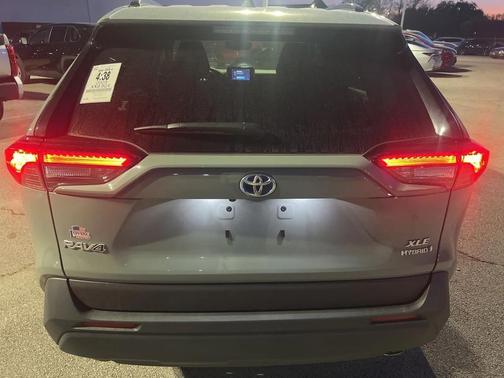 2023 Toyota RAV4 Hybrid XLE