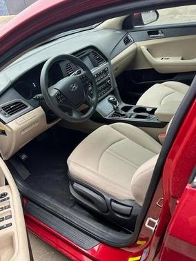 2017 Hyundai SONATA SE