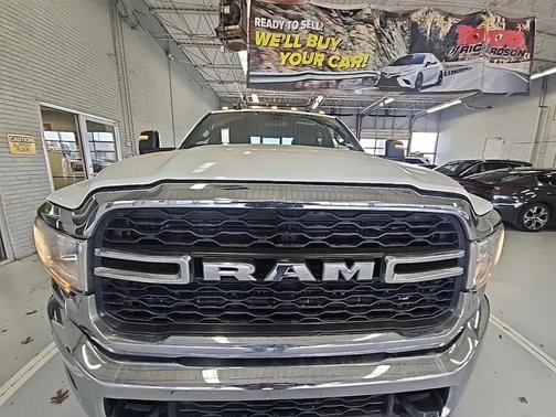 2023 RAM 3500 Tradesman Crew Cab 4x4 8' Box