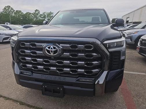 2023 Toyota Tundra Platinum