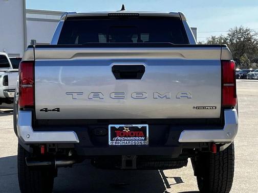 2026 Toyota Tacoma Hybrid TRD Off Road