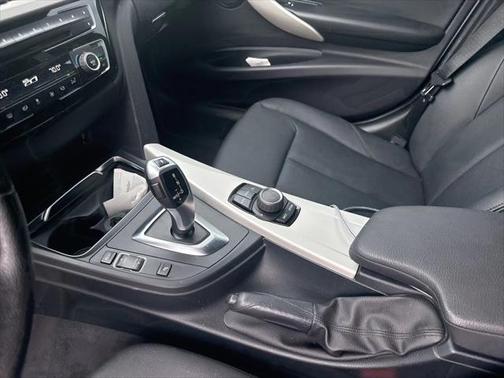 2016 BMW 320 i