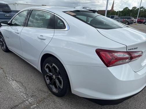 2021 Chevrolet Malibu FWD LT