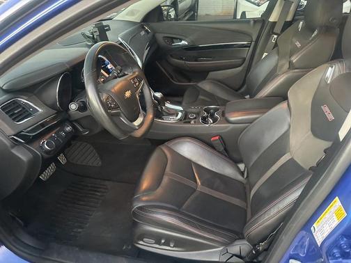 2017 Chevrolet SS Base w/Power Sunroof w/Express-Open/19-in Alloy