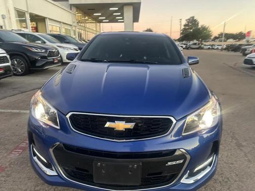 2017 Chevrolet SS Base w/Power Sunroof w/Express-Open/19-in Alloy