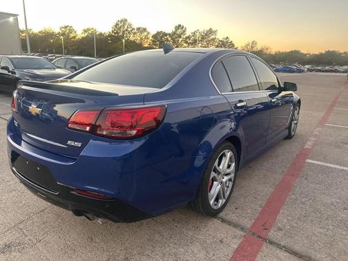 2017 Chevrolet SS Base w/Power Sunroof w/Express-Open/19-in Alloy