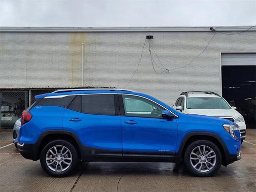 2024 GMC Terrain SLT