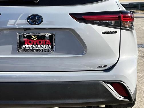 2024 Toyota Highlander Hybrid XLE