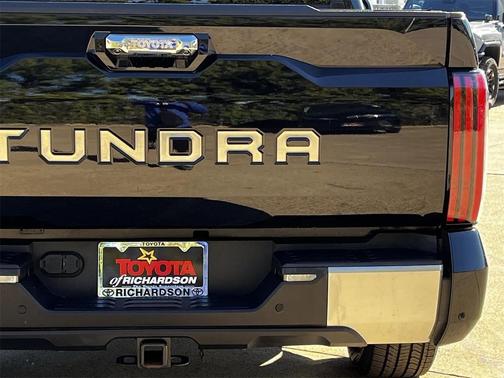 2022 Toyota Tundra Hybrid Capstone