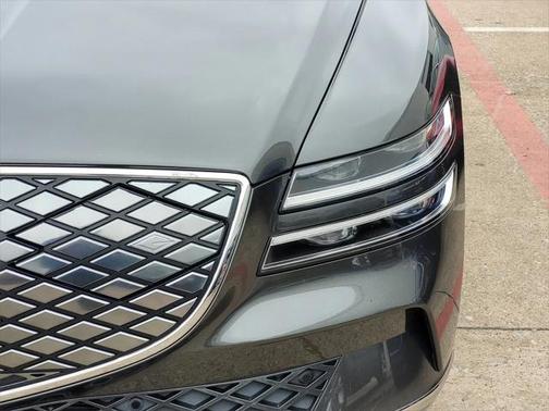 2023 Genesis Electrified G80 Base w/Navigation
