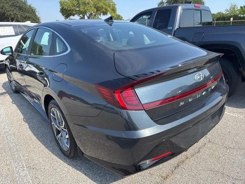 2022 Hyundai SONATA SEL