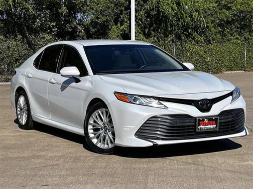2019 Toyota Camry XLE