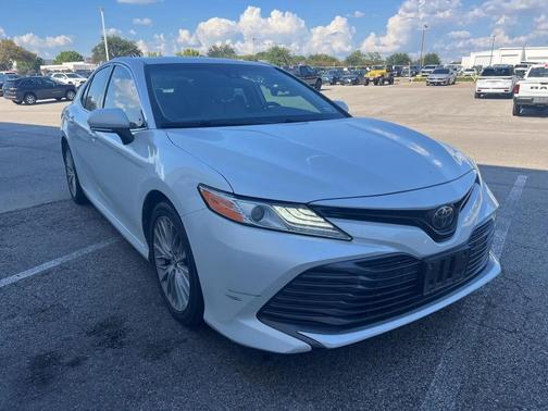 2019 Toyota Camry XLE
