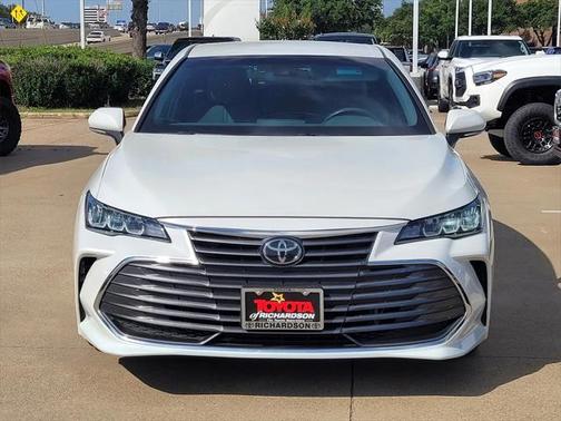 2022 Toyota Avalon XLE
