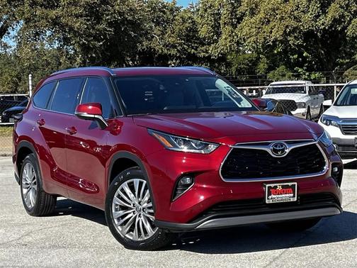 2024 Toyota Highlander Platinum
