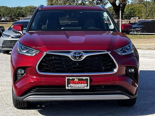 2024 Toyota Highlander Platinum