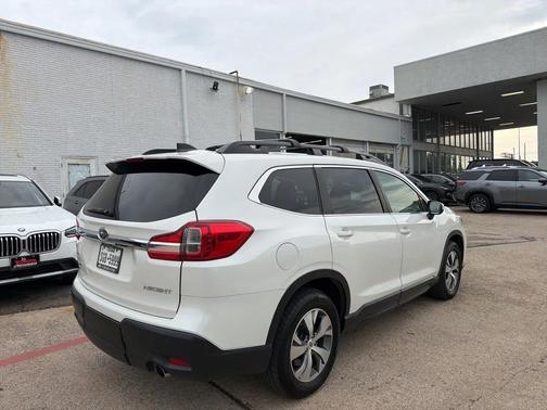 2022 Subaru Ascent Premium 8-Passenger