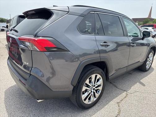 2020 Toyota RAV4 XLE Premium