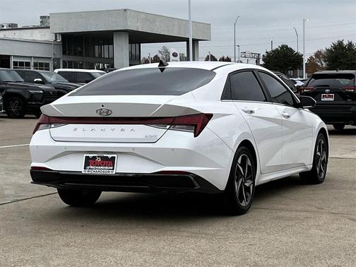 2023 Hyundai ELANTRA HEV Limited