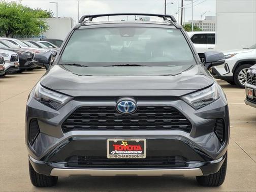 2023 Toyota RAV4 Hybrid SE