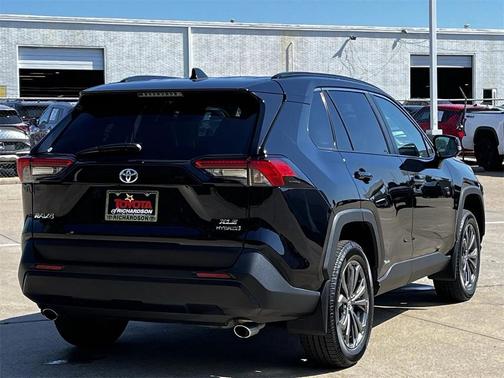 2024 Toyota RAV4 Hybrid XLE Premium