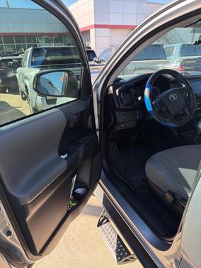 2020 Toyota Tacoma SR