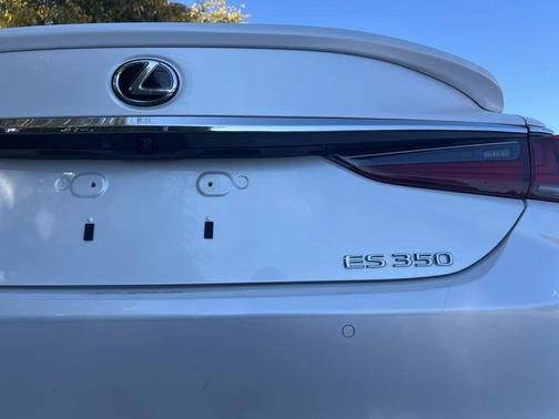 2024 Lexus ES 350 Ultra Luxury