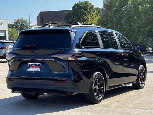 2025 Toyota Sienna XSE 7 Passenger