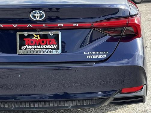2021 Toyota Avalon Hybrid Limited