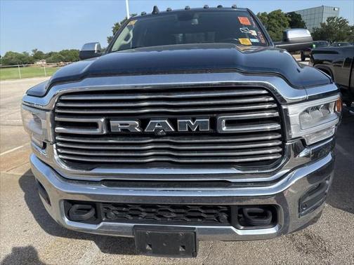 2022 RAM 2500 Laramie Crew Cab 4x4 6'4' Box