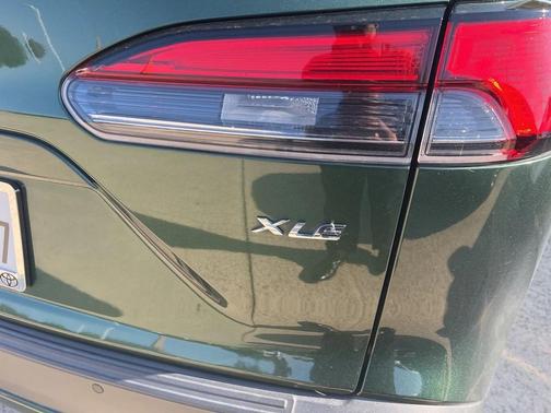 2022 Toyota Corolla Cross XLE