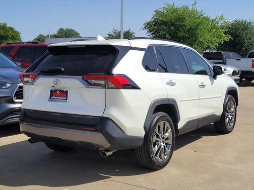 2020 Toyota RAV4 Limited